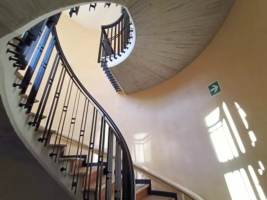 Immagine 3 di Ufficio in affitto  in via san dona' a Venezia