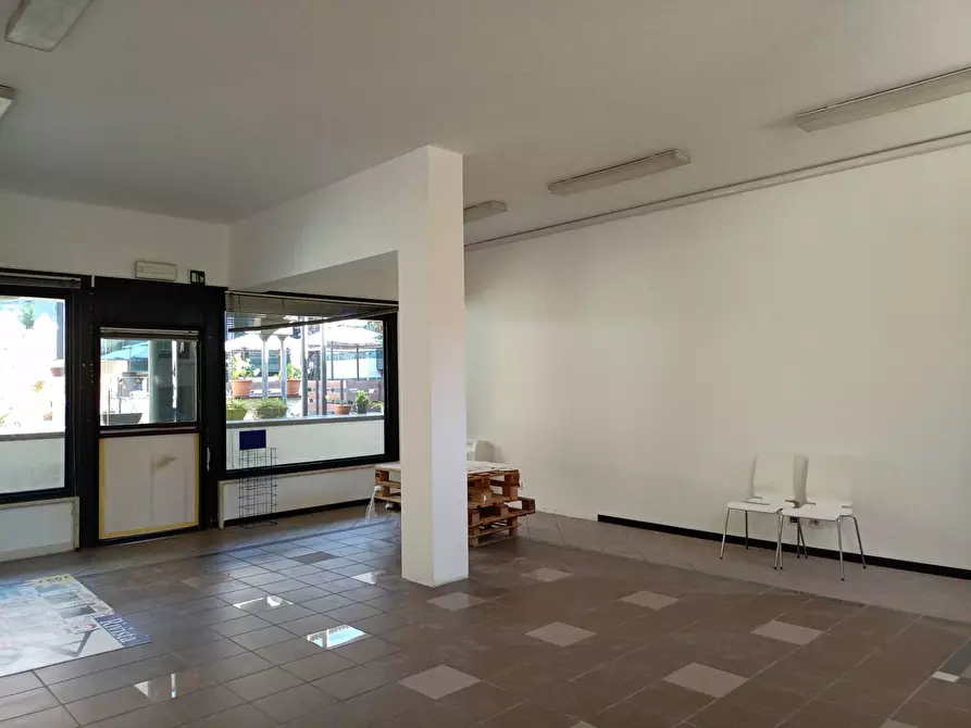 Immagine 6 di Ufficio in affitto  in Via San Dona' a Venezia