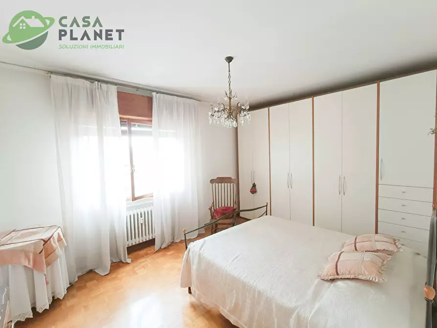 Immagine 4 di Appartamento in vendita  in Viale Garibaldi a Venezia