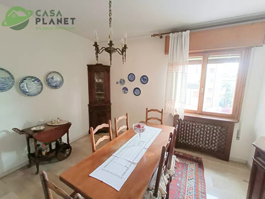 Immagine 15 di Appartamento in vendita  in Viale Garibaldi a Venezia