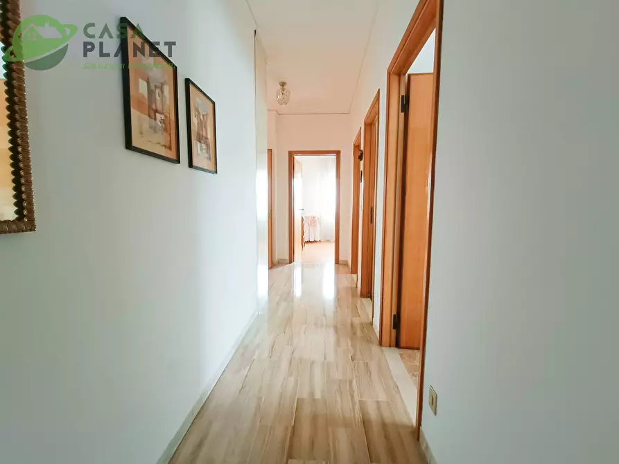 Immagine 19 di Appartamento in vendita  in Viale Garibaldi a Venezia