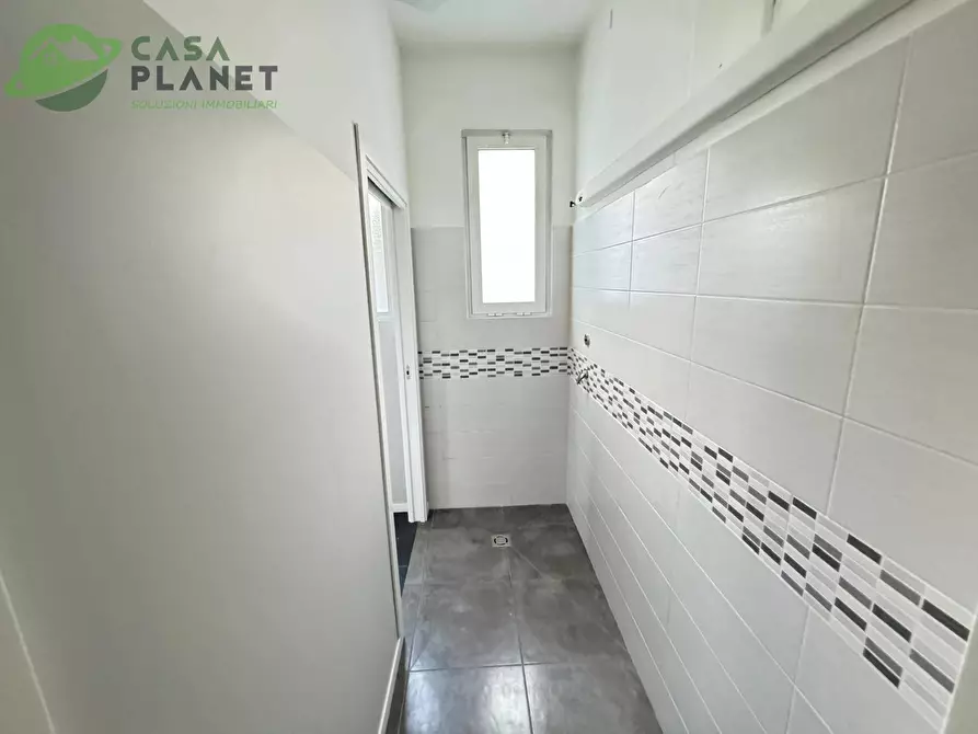 Immagine 9 di Locale commerciale in vendita  in via terraglio a Mogliano Veneto