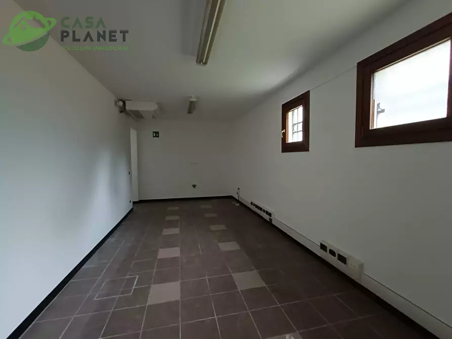 Immagine 3 di Ufficio in affitto  in Via San Dona' a Venezia