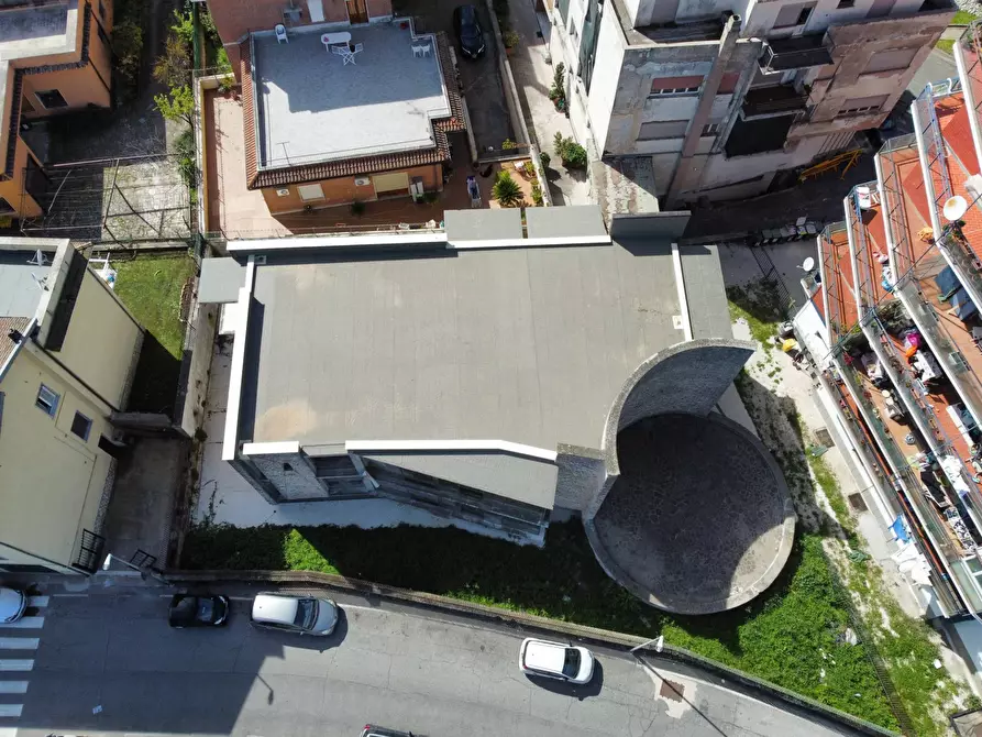 Immagine 20 di Locale commerciale in vendita  in PIAZZA SANTA CROCE a Cave