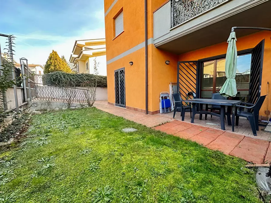 Immagine 1 di Appartamento in vendita  in Via Gramsci a Valmontone