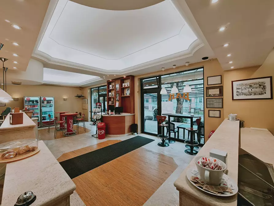 Immagine 2 di Locale commerciale in vendita  in Via della Stella a Palestrina