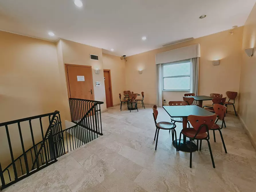 Immagine 4 di Locale commerciale in vendita  in Via della Stella a Palestrina