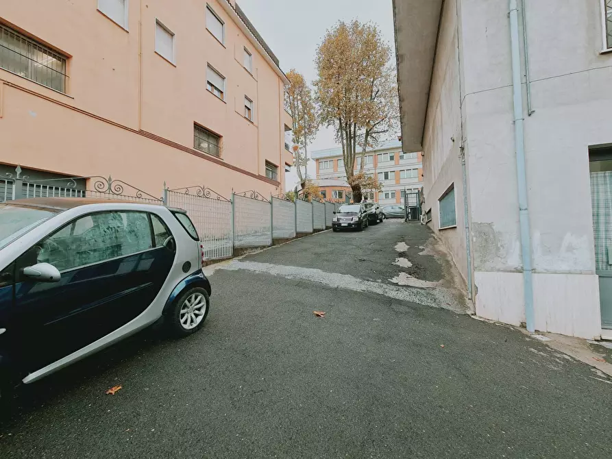 Immagine 15 di Locale commerciale in vendita  in Via della Stella a Palestrina