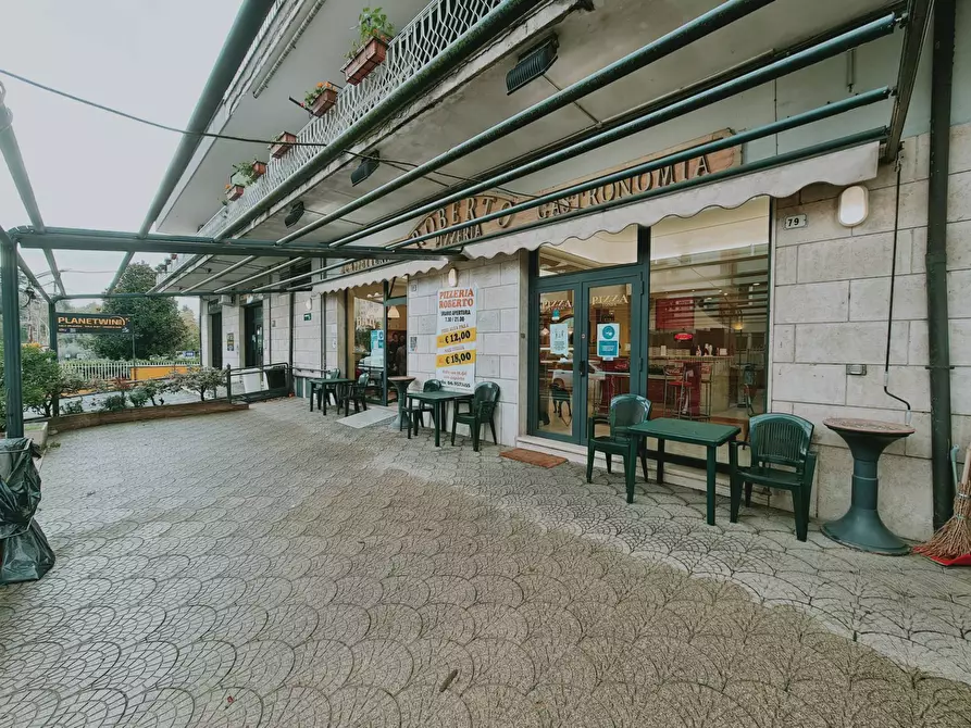 Immagine 18 di Locale commerciale in vendita  in Via della Stella a Palestrina