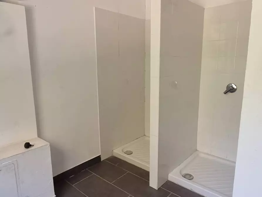 Immagine 20 di Capannone industriale in affitto  in Via Stradella a Labico