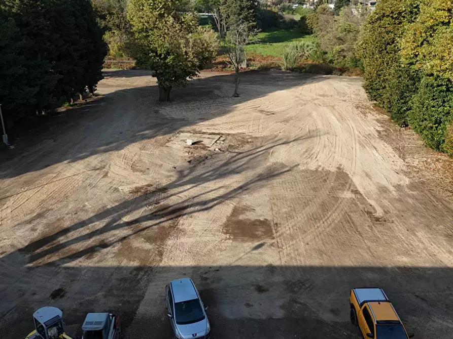 Immagine 25 di Capannone industriale in affitto  in Via Stradella a Labico