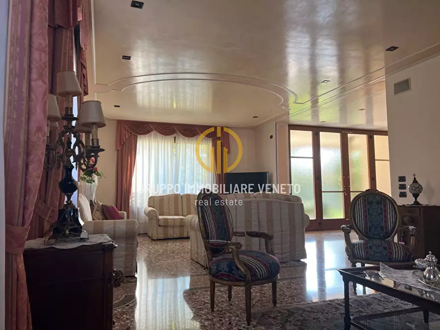 Immagine 7 di Villa in vendita  in Viale Brigata Treviso a Treviso