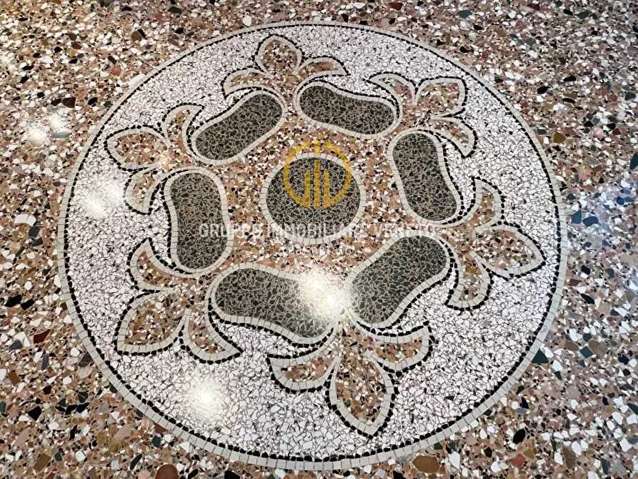 Immagine 22 di Villa in vendita  in Viale Brigata Treviso a Treviso