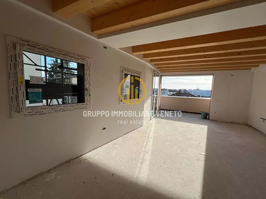 Immagine 1 di Appartamento in vendita  in Strada di Santa Bona Vecchia a Treviso