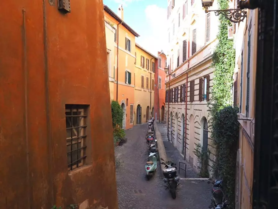 Immagine 21 di Appartamento in vendita  in Via Dei Genovesi a Roma