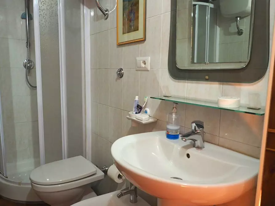 Immagine 23 di Appartamento in vendita  in Via Dei Genovesi a Roma