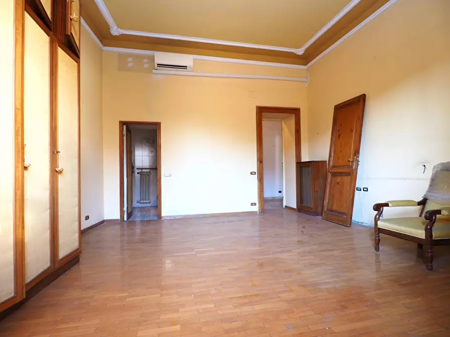 Immagine 21 di Appartamento in vendita  in Via Virgilio a Roma