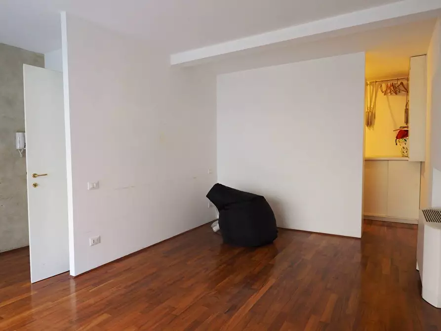 Immagine 24 di Appartamento in vendita  in Via Faleria a Roma