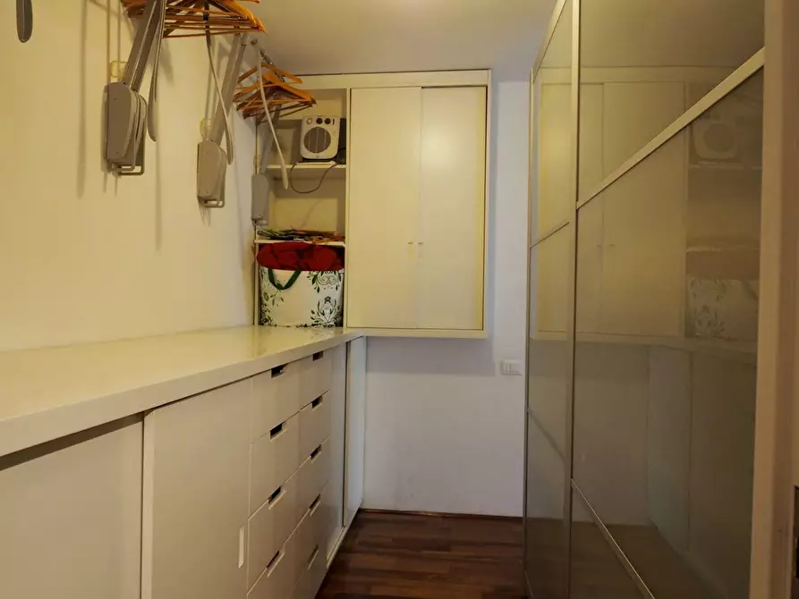 Immagine 26 di Appartamento in vendita  in Via Faleria a Roma