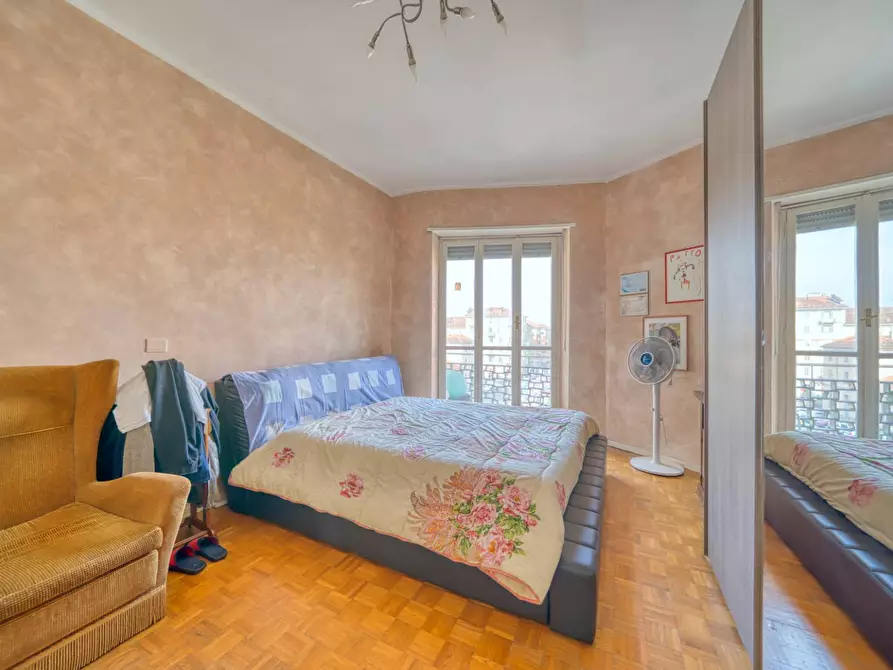 Immagine 9 di Appartamento in vendita  in corso umbria a Torino