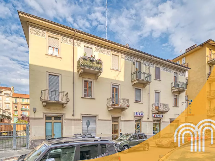 Immagine 1 di Appartamento in vendita  in via borgomanero a Torino