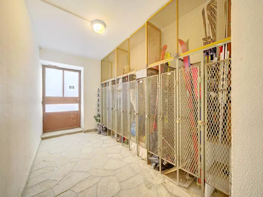 Immagine 6 di Appartamento in vendita  in via clotes a Sauze D'oulx