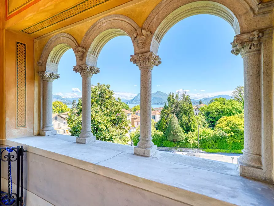 Immagine 20 di Villa in vendita  in via volta a Verbania