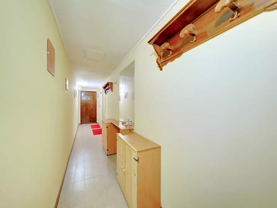 Immagine 5 di Appartamento in vendita  in via signal a Sauze D'oulx