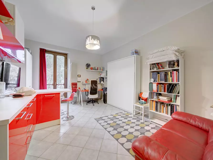 Immagine 11 di Appartamento in vendita  in Corso Regina Margherita a Torino