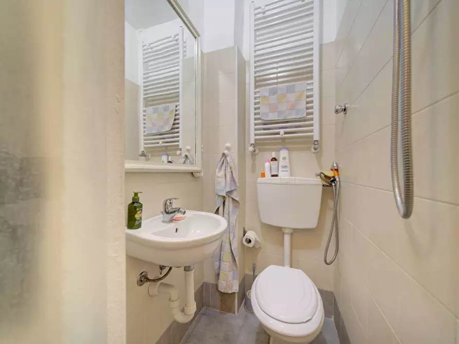 Immagine 13 di Appartamento in vendita  in Corso Regina Margherita a Torino