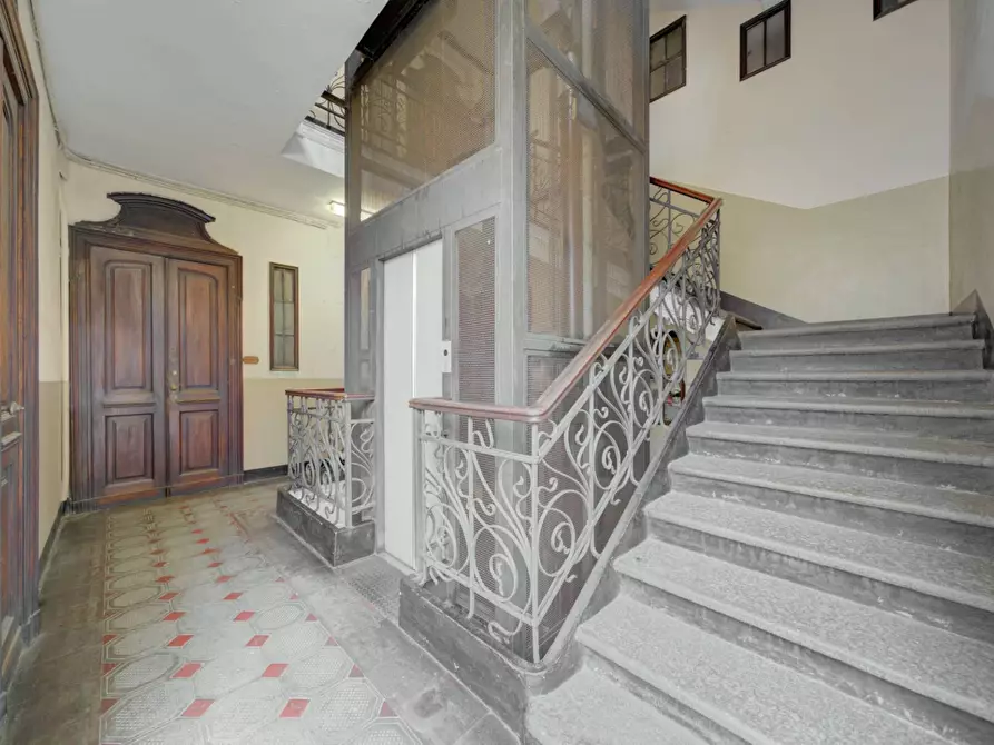 Immagine 6 di Appartamento in vendita  in Corso Regina Margherita a Torino