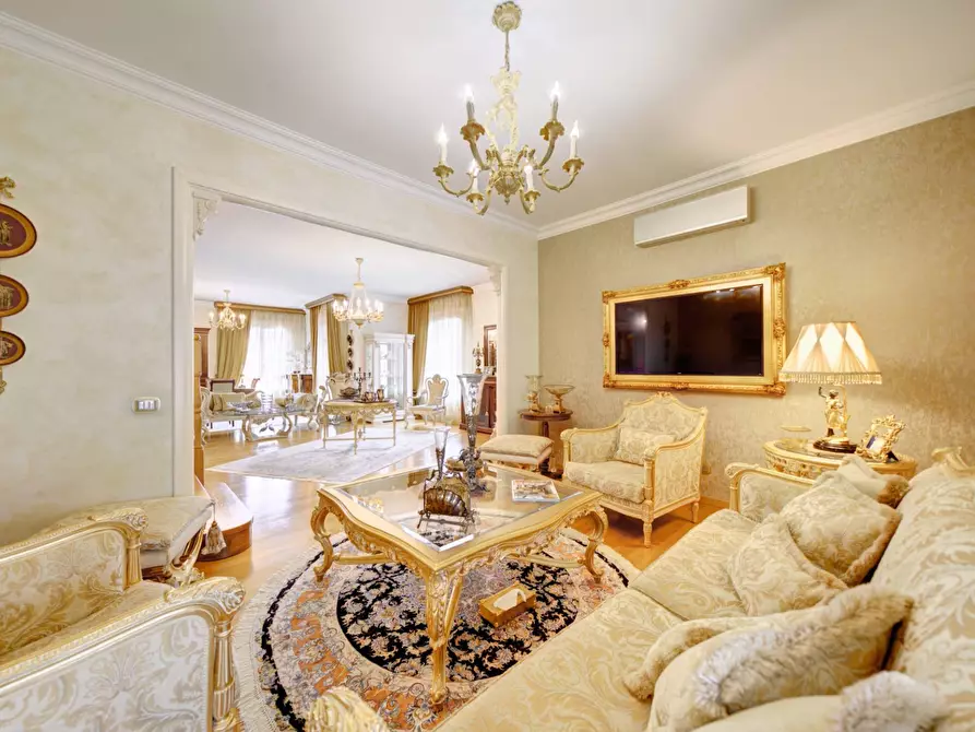 Immagine 14 di Appartamento in vendita  in Via Giovanni Servais a Torino