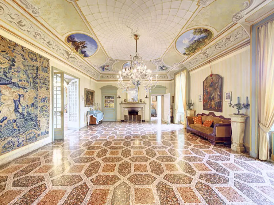 Immagine 19 di Palazzo in vendita  in Via Giovanni XXIII a Mercenasco