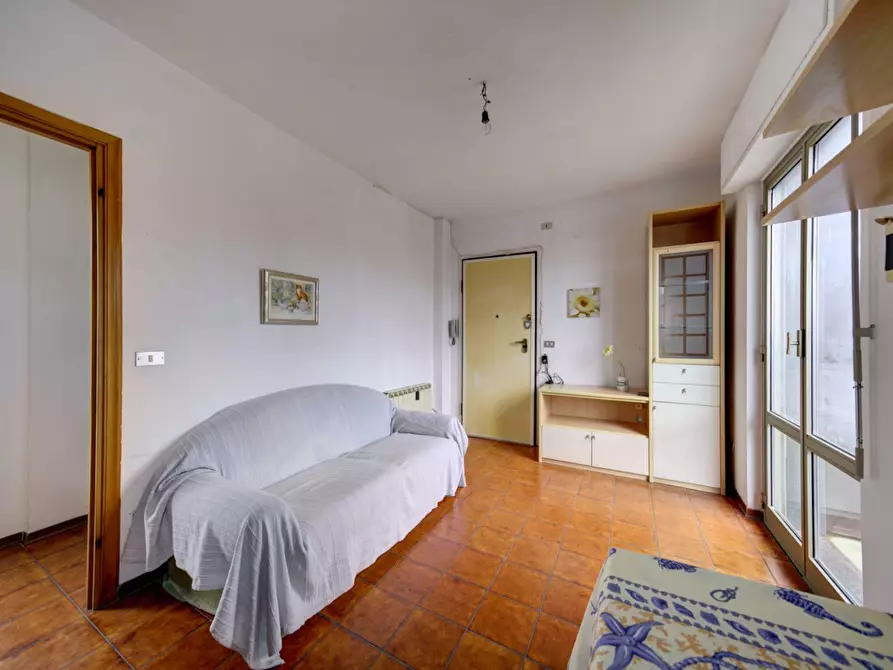 Immagine 8 di Appartamento in vendita  in Viale Liguria a Albenga