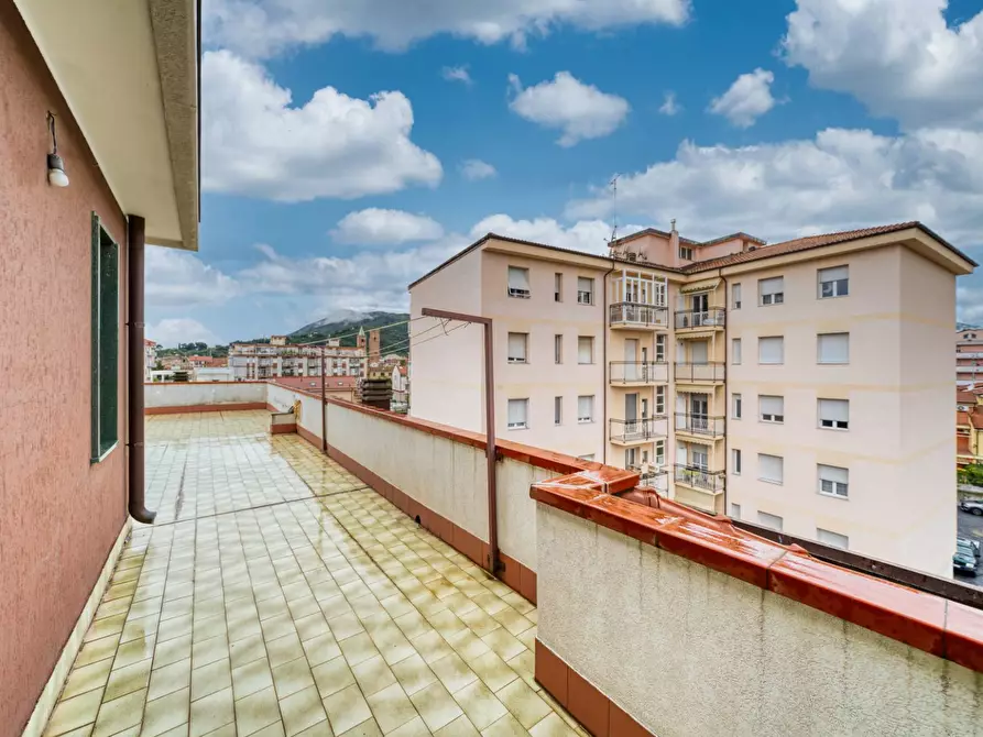 Immagine 19 di Appartamento in vendita  in Viale Liguria a Albenga