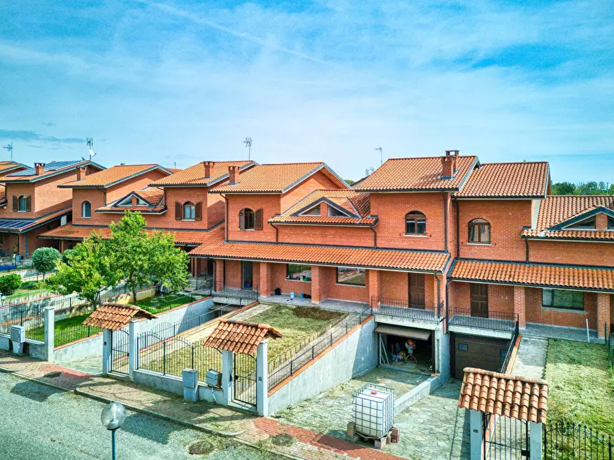 Immagine 3 di Villetta a schiera in vendita  in Strada del corno basso chialano a Villanova D'asti