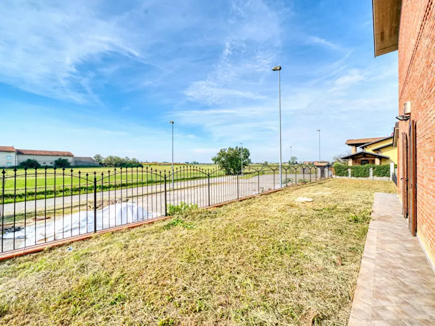 Immagine 7 di Villetta a schiera in vendita  in Strada del corno basso chialano a Villanova D'asti