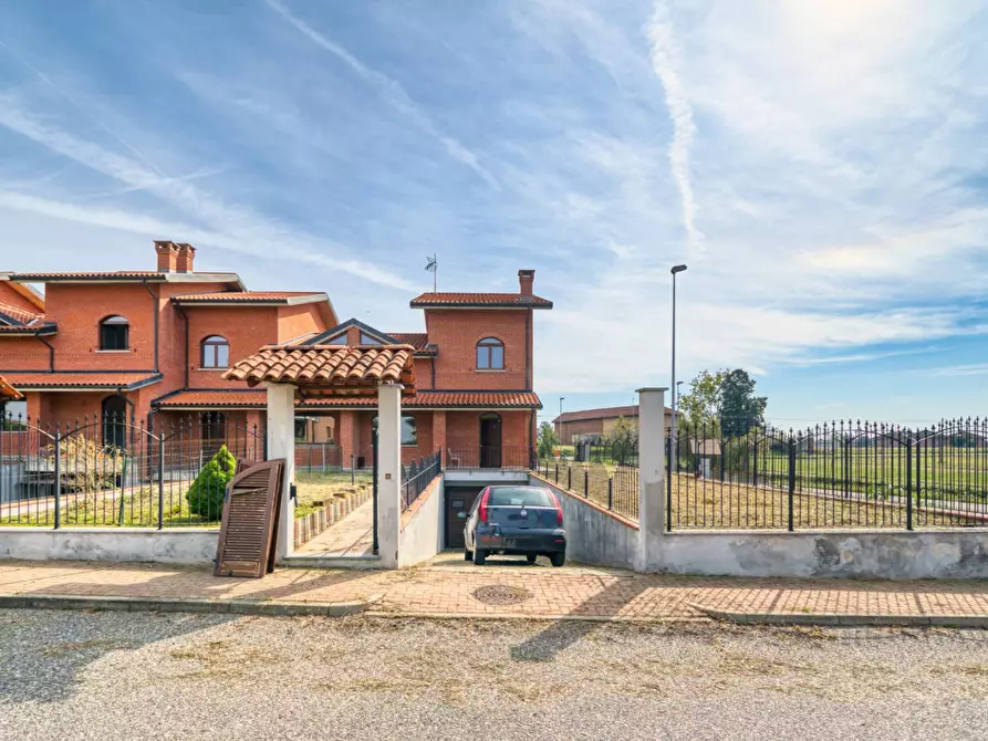 Immagine 2 di Villetta a schiera in vendita  in Strada del corno basso chialano a Villanova D'asti