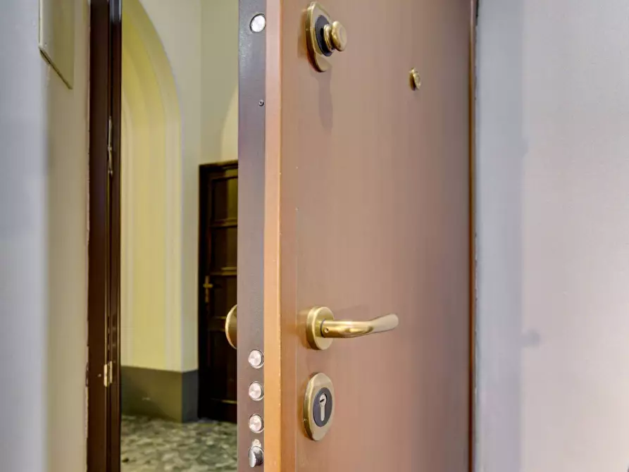 Immagine 14 di Appartamento in vendita  in Via Valfrè a Torino