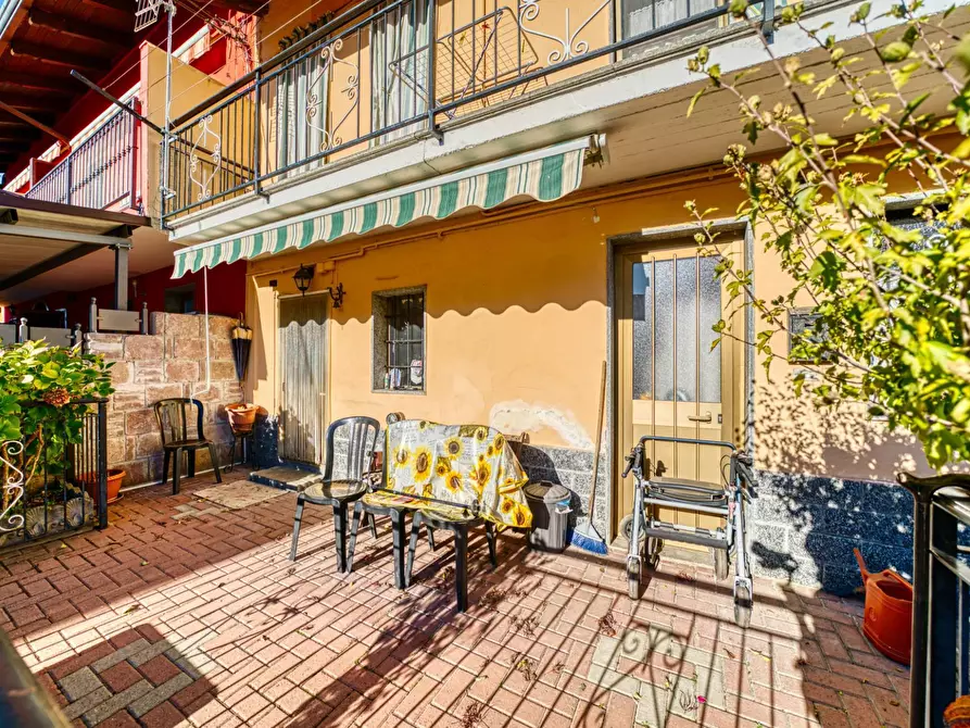 Immagine 16 di Palazzo in vendita  in Via San Rocco a San Gillio