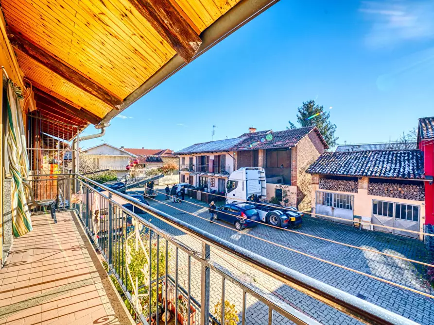 Immagine 15 di Palazzo in vendita  in Via San Rocco a San Gillio