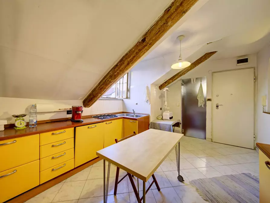 Immagine 5 di Appartamento in vendita  in Via Verzuolo a Torino