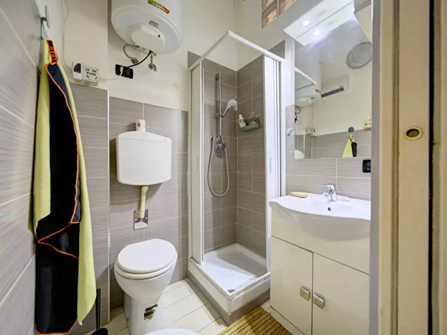 Immagine 12 di Appartamento in vendita  in Via Baveno a Torino