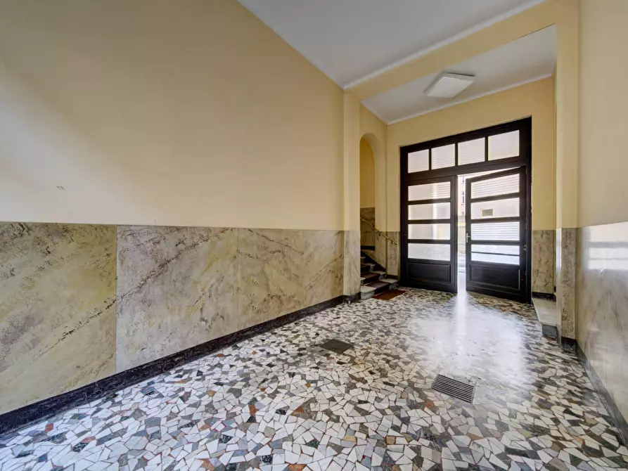 Immagine 2 di Appartamento in vendita  in Via Baveno a Torino