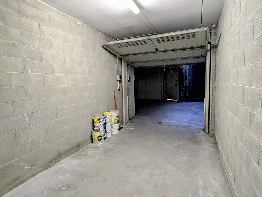 Immagine 9 di Box auto in vendita  in via vigone a Torino