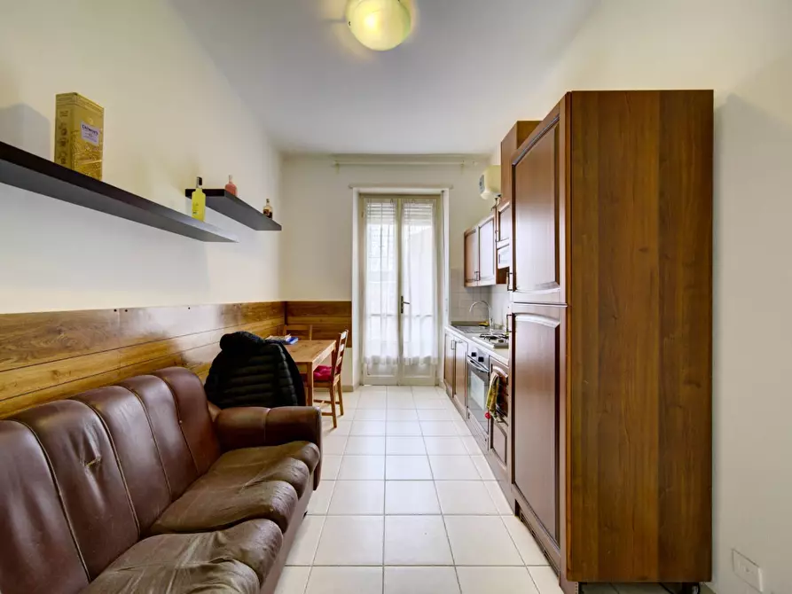 Immagine 6 di Appartamento in vendita  in Via Borgosesia a Torino