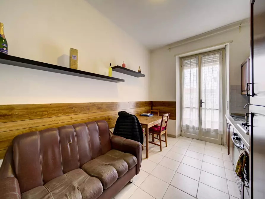Immagine 7 di Appartamento in vendita  in Via Borgosesia a Torino