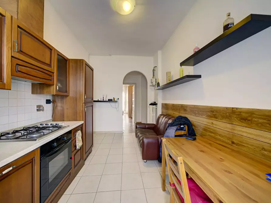 Immagine 5 di Appartamento in vendita  in Via Borgosesia a Torino