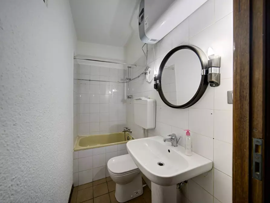 Immagine 15 di Appartamento in vendita  in Via Eusebio Bava a Torino