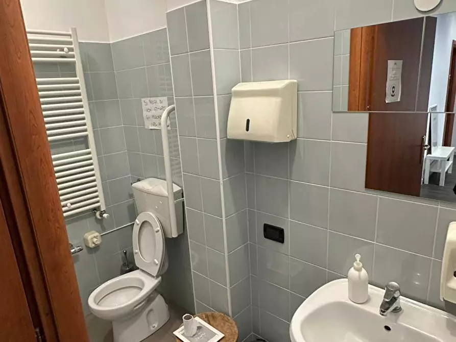 Immagine 11 di Ufficio in affitto  in Via Sant'antonino a Torino